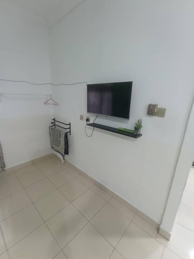 Homestay Sri Ladang Kuala Terengganu Exterior photo